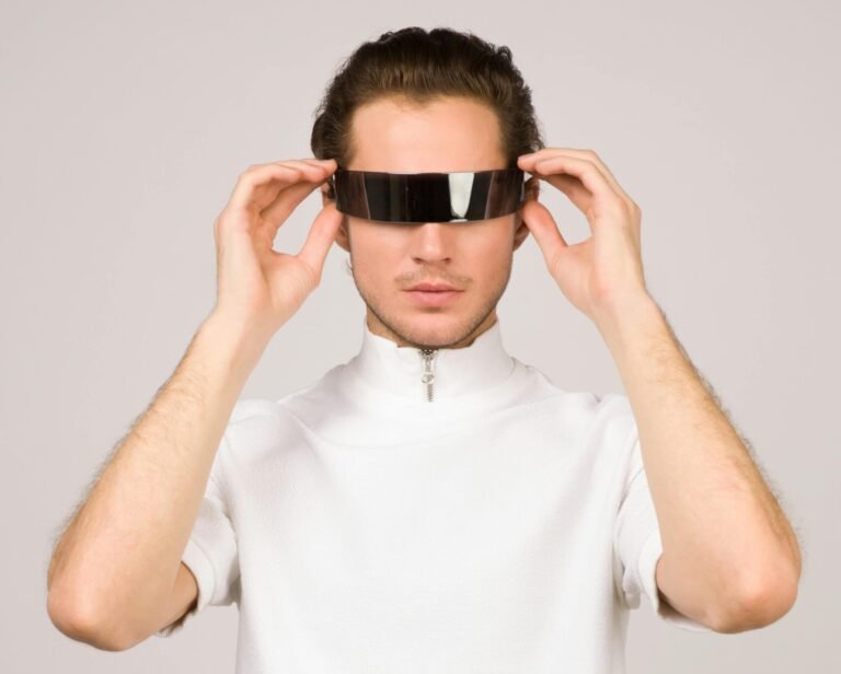 Top 7 Augmented Reality Trends Businesses Can’t Ignore in 2025